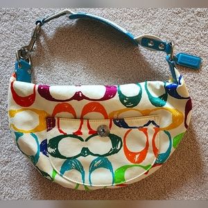COACH 100% Authentic Hamptons Scribble Small Hobo Bag